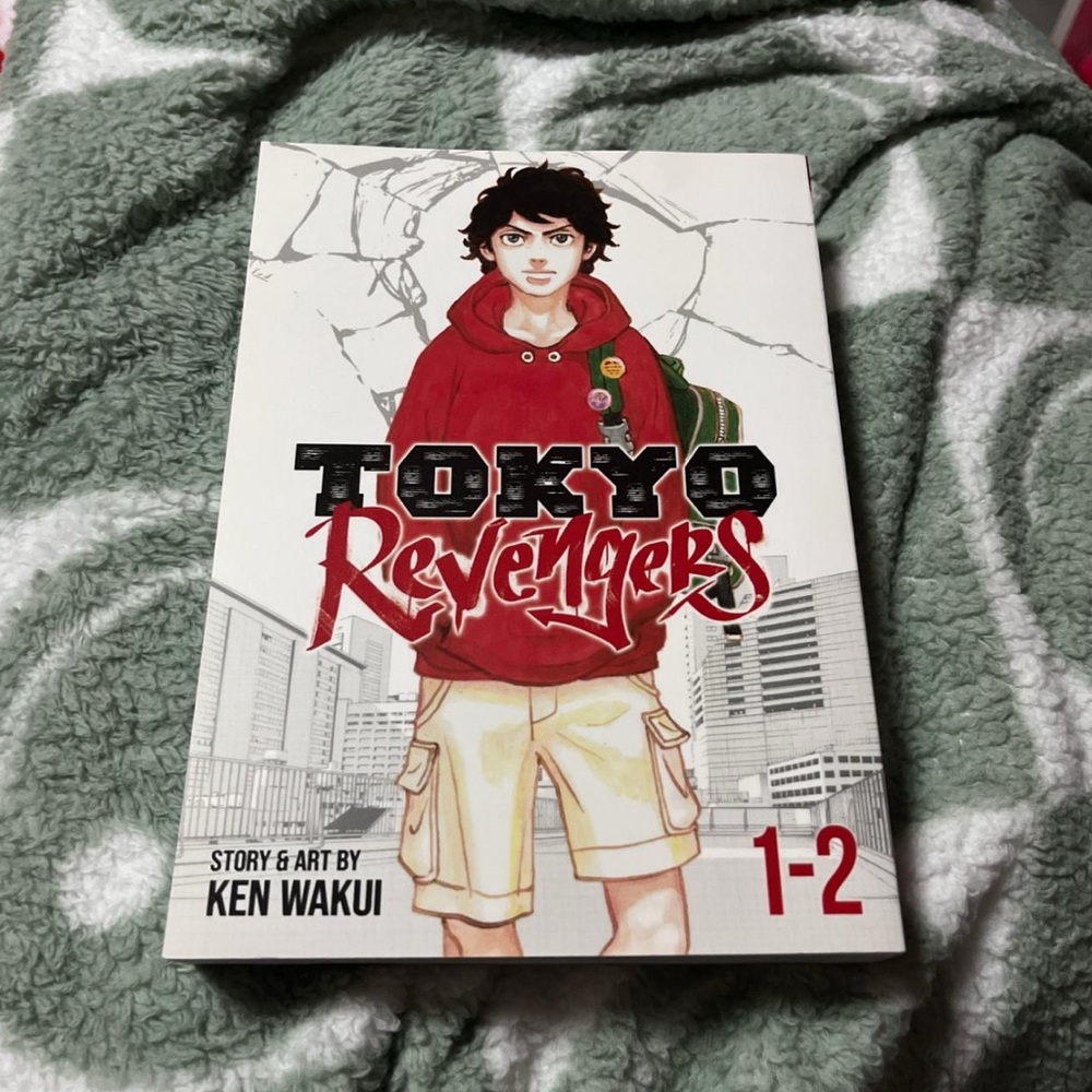 Tokyo Revengers Manga Volumes 1-2 collectors edition
